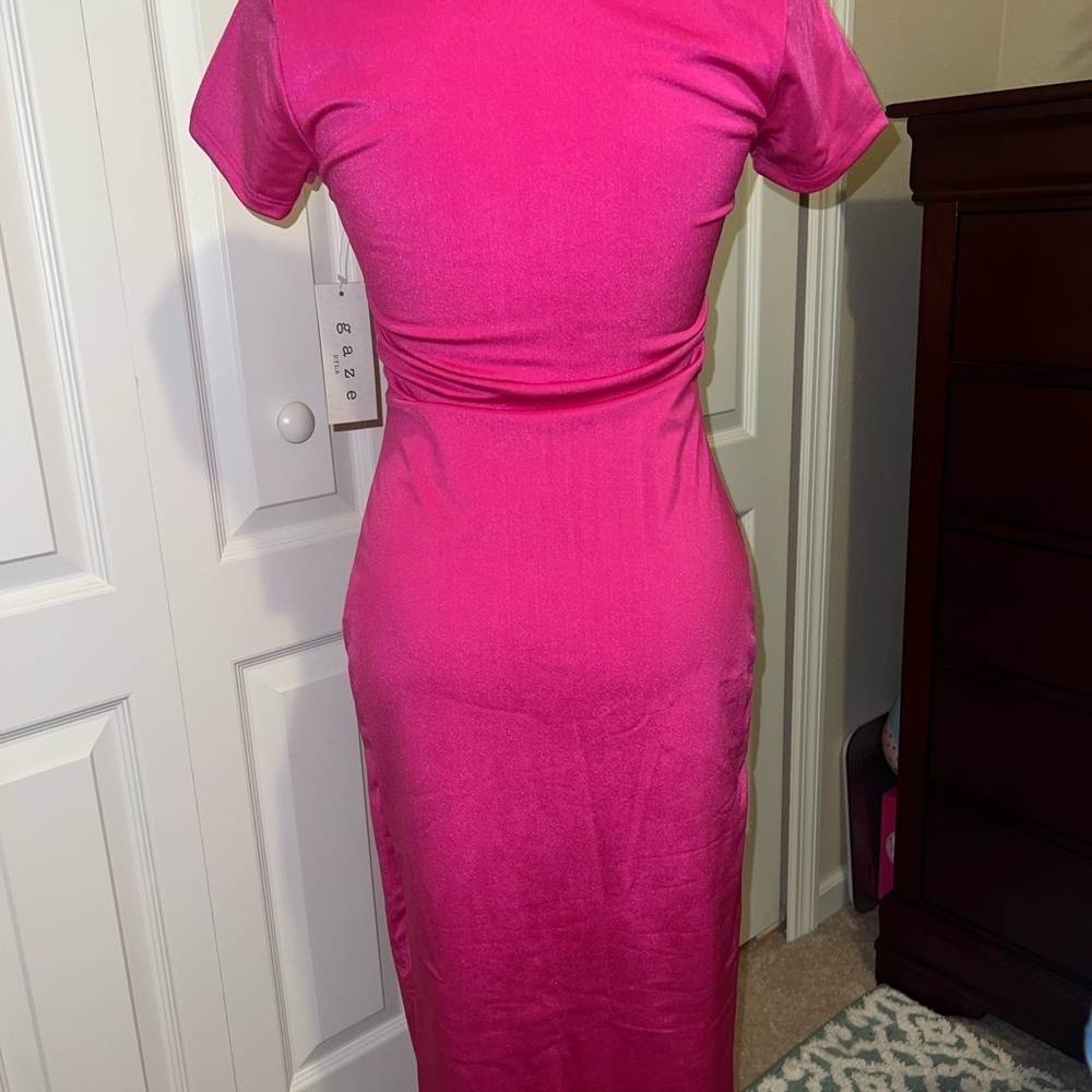 Gaze Fuchsia Midi Dress - Picture 2 of 6